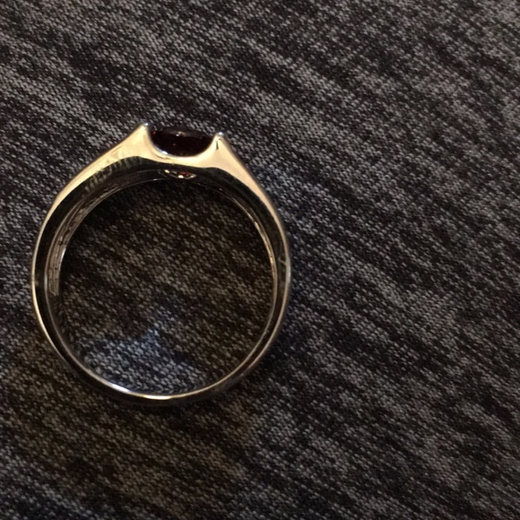 Gorgeous ruby ring 💍 - Picture 2 of 4